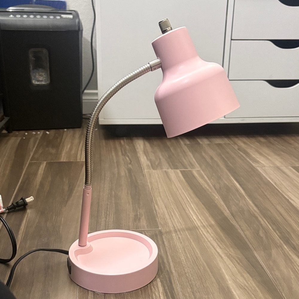 Amazon Pink Desk Lamp
